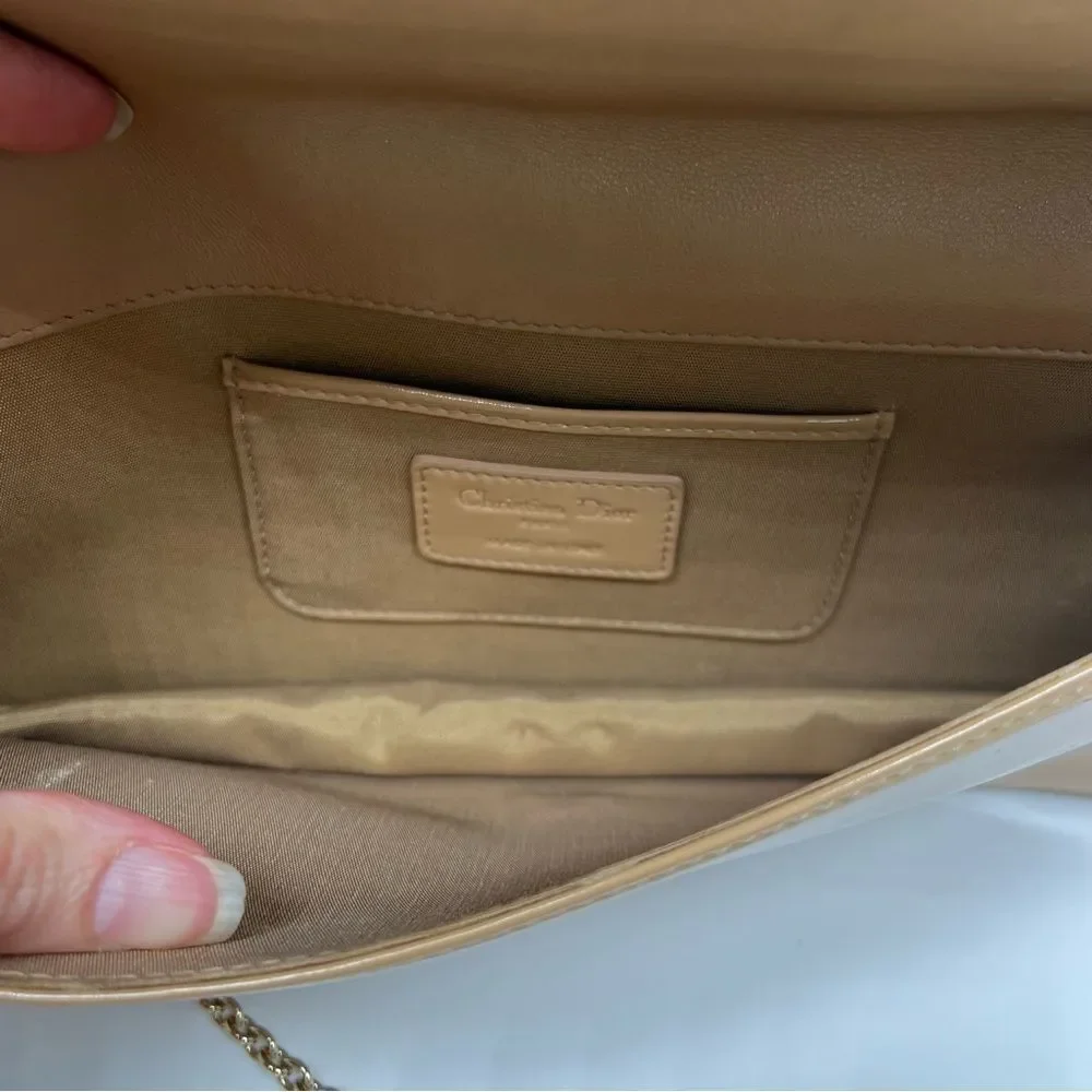 Lady Dior Clutch Patent Leather Beige - Picture 9 of 13